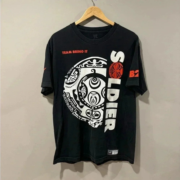 THE ROCK WWE T-Shirt - Picture 1 of 6